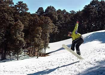 Skiing in auli