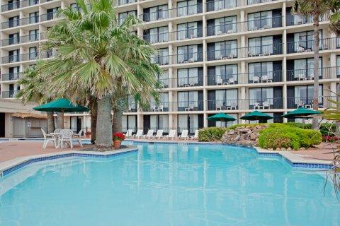View-Holiday Inn Resort