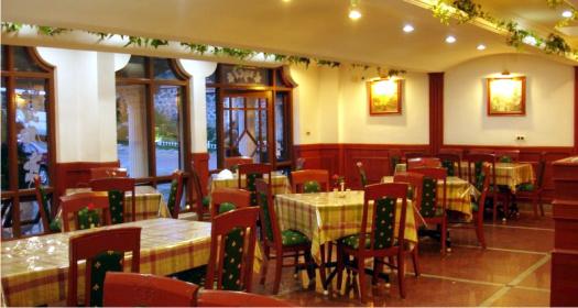 Restaurant in JC Residency in Kodaikanal