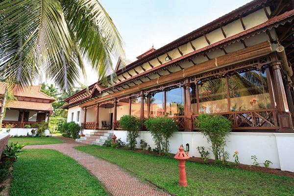 outside view of the Reception at Cocobay 