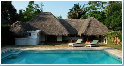 Swimming pool at the Marari Beach esort