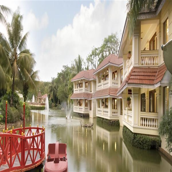 View of the cottages and the Lagoon