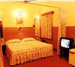 Another room in Hotel Pandian