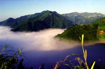 another view of Tamdil Lake 