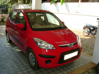Hyundai i10 Sportz 1.2 AT